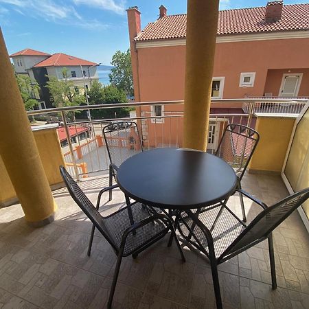 Duerr Apartman Crikvenica Kültér fotó